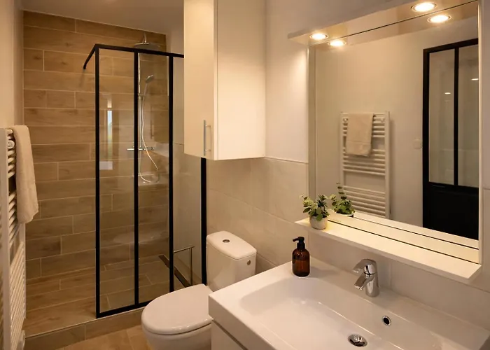 شقة Duplex Moderne Avec 2 Confortables Calme & أُلورو سات ماري